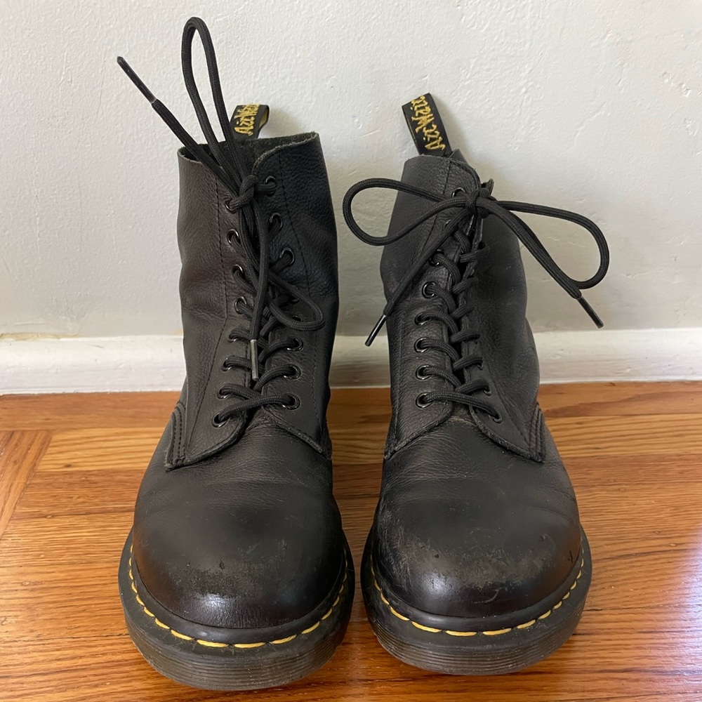 dr martens original boots: size womens 11